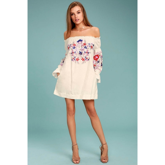 Free People Fleur Du Jour Cream Embroidered Dress. - Picture 2 of 7
